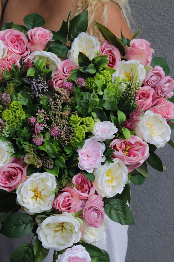 Neffa 2, stroik nagrobny serce