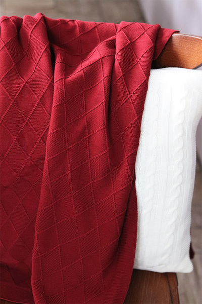 Knitted Vine, mięciutki koc / pled akrylowy, bordowy, wym.90x130cm