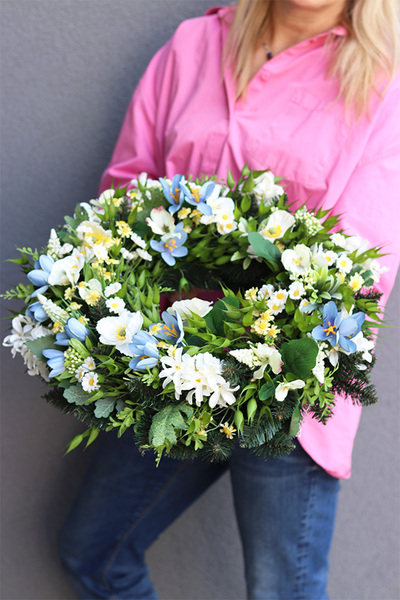 Herita, wiosenny wieniec nagrobny