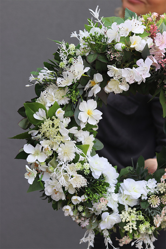 Grette, wianek dekoracyjny na drzwi