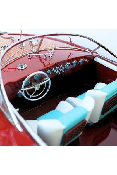 Riva Aquarama, ekskluzywny model motorówki