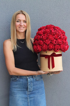 flowerbox na prezent Jubileo Beige 70 Róż, wys.44cm  