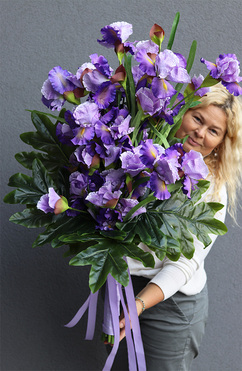 Irysy, fioletowy bukiet nagrobny do położenia, dł.96cm