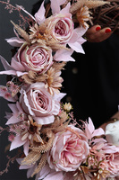 wianek z asymetryczną dekoracją i ptaszkiem, Pink Tredia