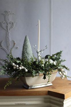 Srebrny Renifer, elegancki świąteczny stroik ze świecą, wym.34x42x30cm 