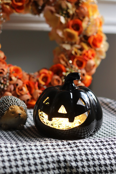 Halloween Pumpkin Black, dekoracyjna dynia ceramiczna lampion