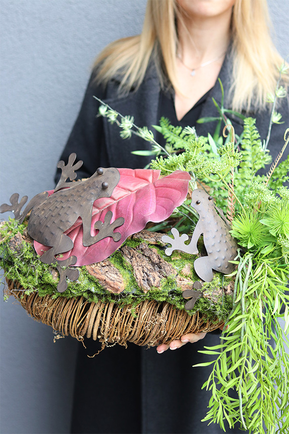 Żaba na Liściu, wianek na drzwi z żabkami