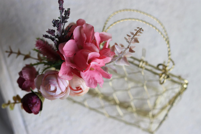 Jasmina 2, złota torebka z dekoracją, wym.20x20x12cm