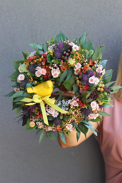 Żółty Ptak, wianek dekoracyjny z ptaszkiem