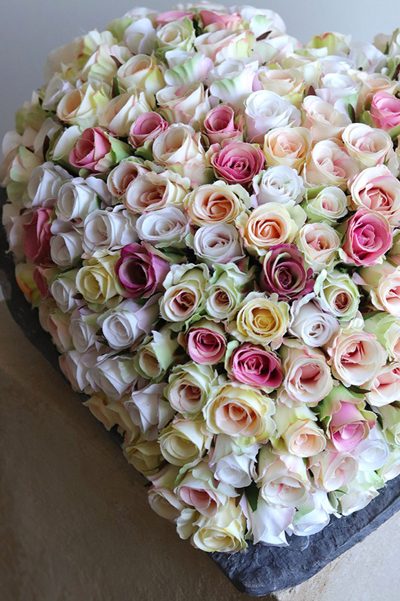 Sercowa Volcan, dekoracja nagrobna serce