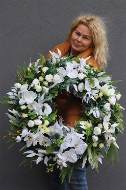 Lirene, wieniec nagrobny, śr.70cm
