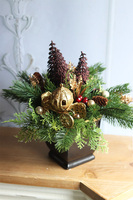 Brokatowy Las, świąteczny stroik z choineczkami