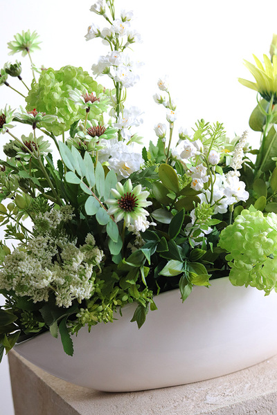 Green World Laos 2, kompozycja kwiatowa z kaliną