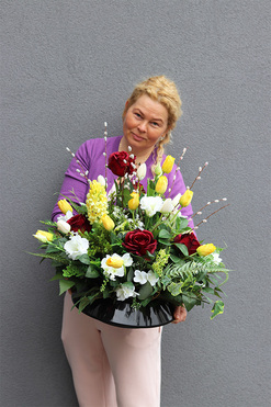 Gerute, kompozycja nagrobna w misie, wym.56x63cm