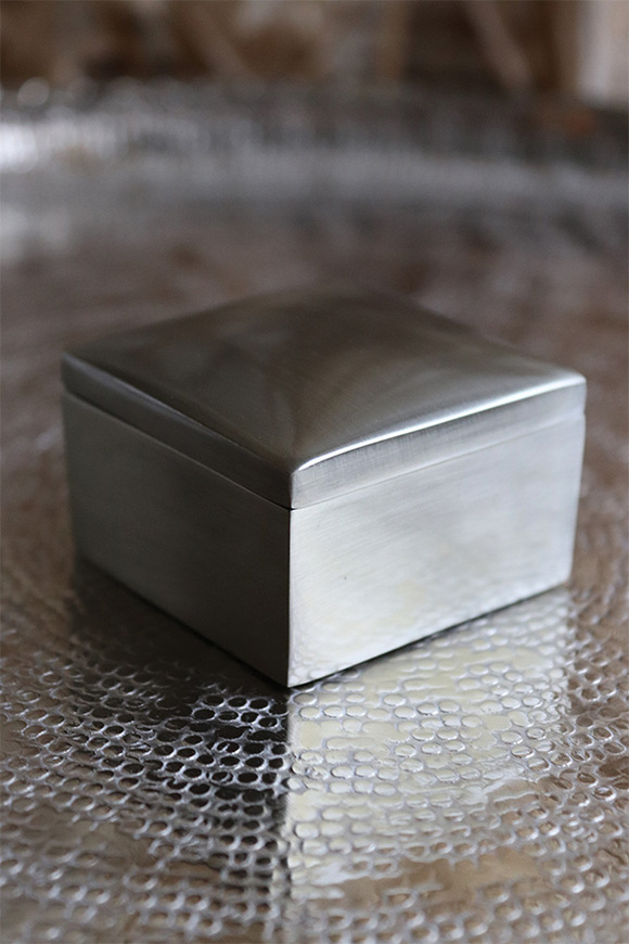 kwadratowe puzderko szkatułka na biżuterię, Ring, wym.3.5x5x5m 