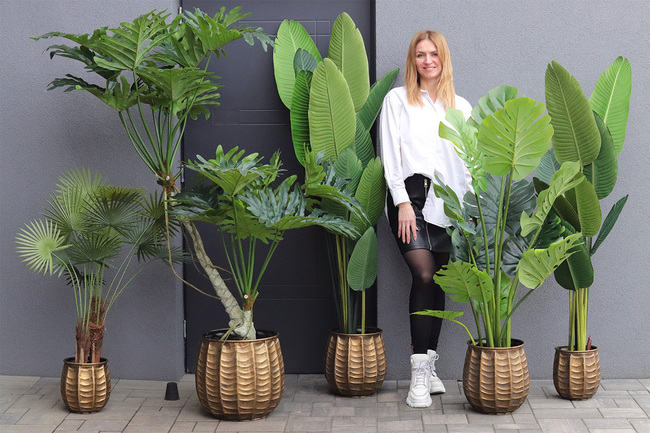 Bananowiec Bellis, sztuczna roślina w donicy	