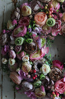 bogaty kwiatowy wianek, Perrasa Pinky