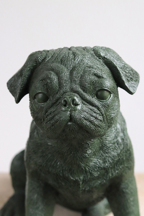 Dog in the Fog, figurka pies mops