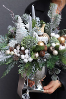 Retrenna, świąteczny stroik z ptaszkiem w pucharze