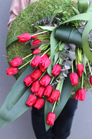 Tulipany Red April, komplet dekoracji nagrobnych