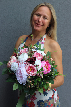 Neriata, bukiet kwiatowy do ręki, wym.40x45cm