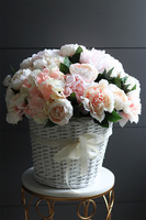 Provance Lady, bogaty kosz z hortensjami