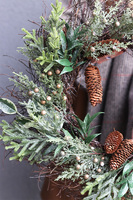 Zima w Mieście Modern, wianek na drzwi