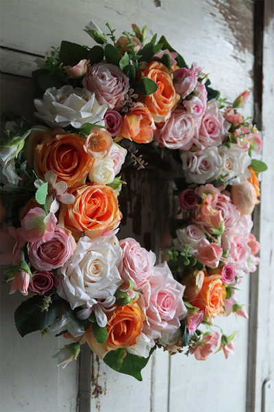 Morello, różowo - brzoskwiniowy wianek na drzwi, śr.41cm 