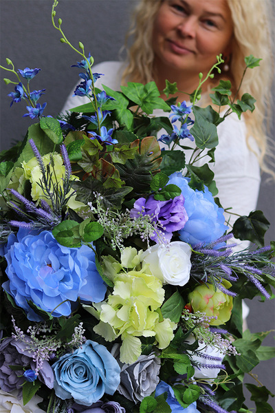 Blusilda Belia 2, niebiesko-zielona wiązanka nagrobna