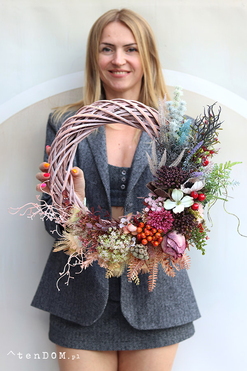 Benne, asymetryczny wianek dekoracyjny z owocami, śr.42cm 