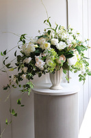 Creamosa Palace, kompozycja kwiatowa w pucharze