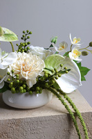 Wedding Day, kompozycja kwiatowa w misie