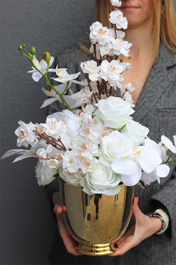 Lorient Gold Tall, kompozycja kwiatowa w złotej misie, wym.50x36cm