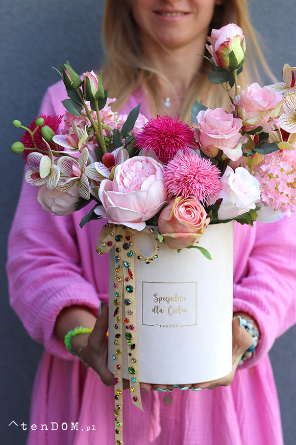 Gemmini Opera, flowerbox kwiatowy