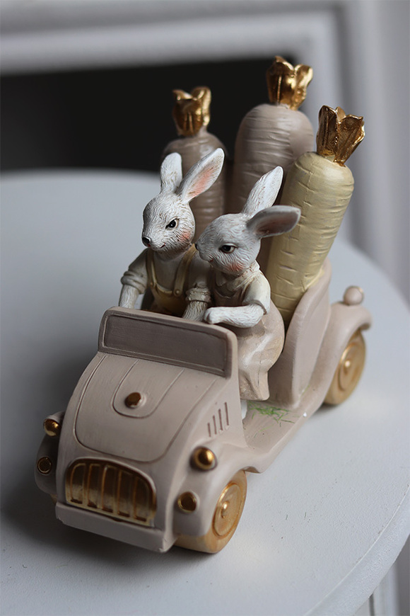 Bunny Cottage Beige, figurka wielkanocna zajączek