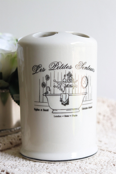 Les Petites Jenteurs, ceramiczny zestaw łazienkowy