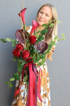 Kalle Bordo, elegancki bukiet nagrobny, wym.62cm