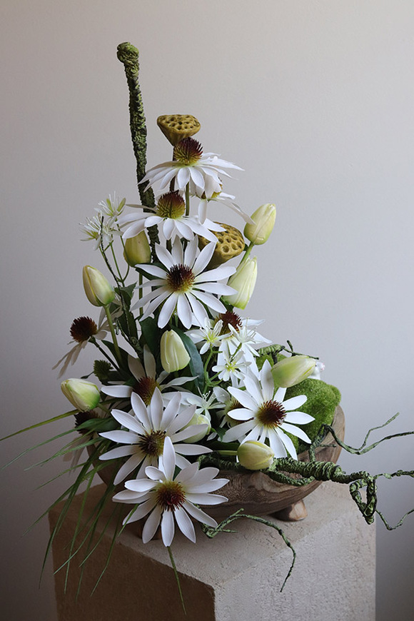 Solaris Design, dekoracja nagrobna z lampionem