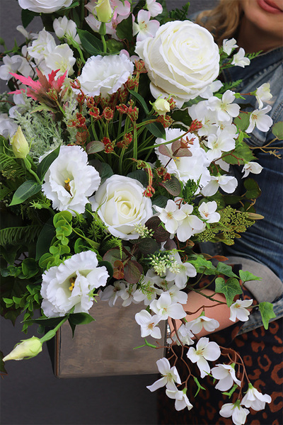 dekoracja kwiatowa z peonią, Murellina, wys.90cm