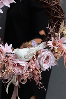 wianek z asymetryczną dekoracją i ptaszkiem, Pink Tredia