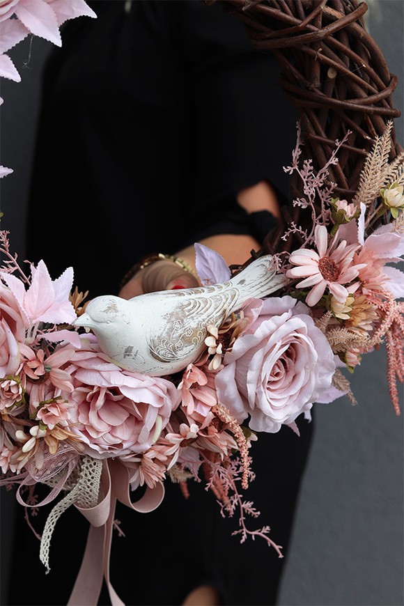 wianek z asymetryczną dekoracją i ptaszkiem, Pink Tredia