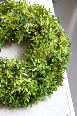 zielony wianek z bukszpanu, Edwina, śr.30cm  