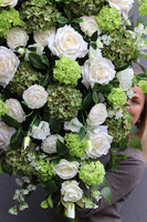 Lolonia, wysokiej jakości wiązanka nagrobna premium, dł.110cm