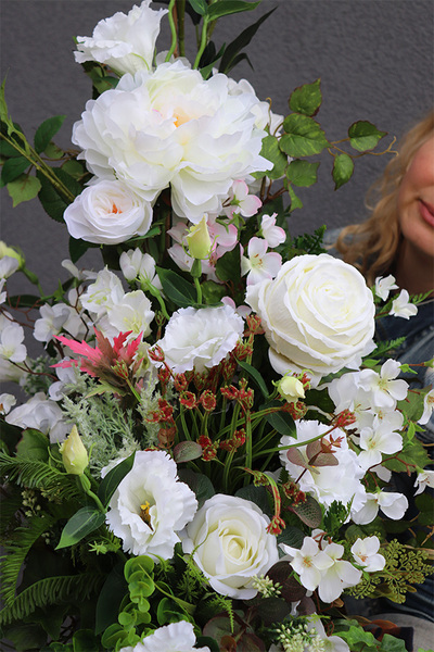 dekoracja kwiatowa z peonią, Murellina, wys.90cm