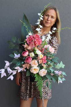 Pink Hefrana, bukiet nagrobny we wkładzie, dł.79cm