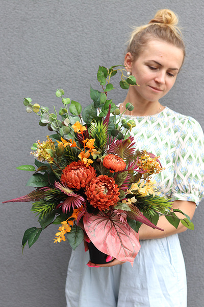 Aurena, bukiet nagrobny we wkładzie, dł.53cm