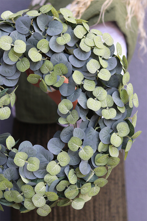 Zielony Dom, zielony wianek z listków