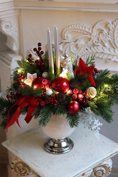 Orlenna, świąteczny stroik z bałwankiem w pucharze