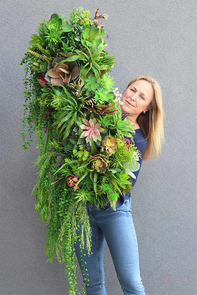 Dalila 1, kompozycja sukulenty do twojej donicy, wym.44x85x35cm