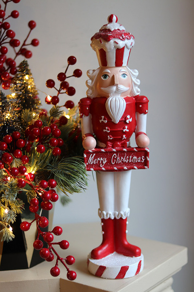 Candy Polonia, figurka bożonarodzeniowa dziadek do orzechów